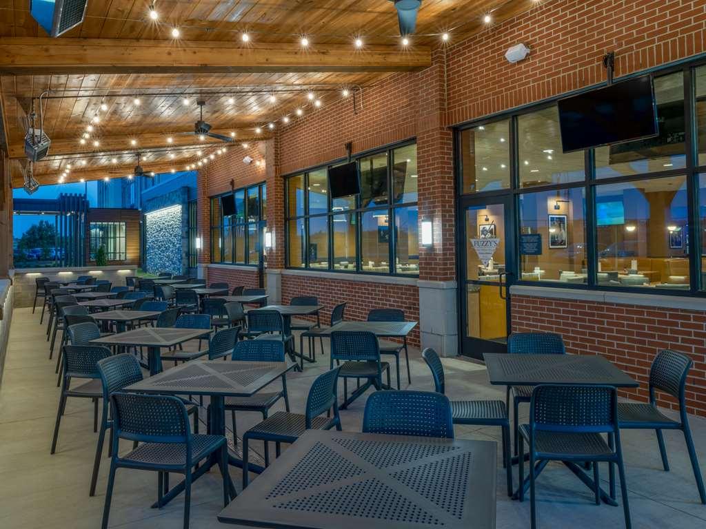Hilton Garden Inn Jeffersonville Louisville North Ресторан фото